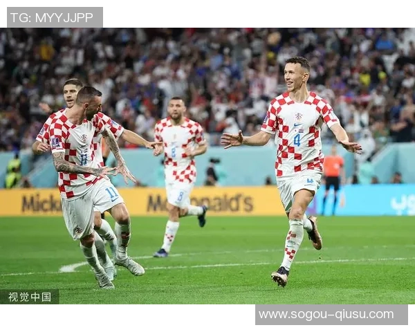 佩里西奇传中助攻布翁乔尔诺头球乌龙埃因霍温迅速扳平比分